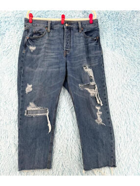 Old Navy Women’s High Rise Slouchy Straight Distressed Jeans Size 12/31 Blue